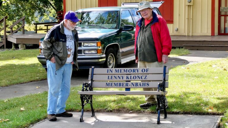 Lenny Kloncz memorial bench